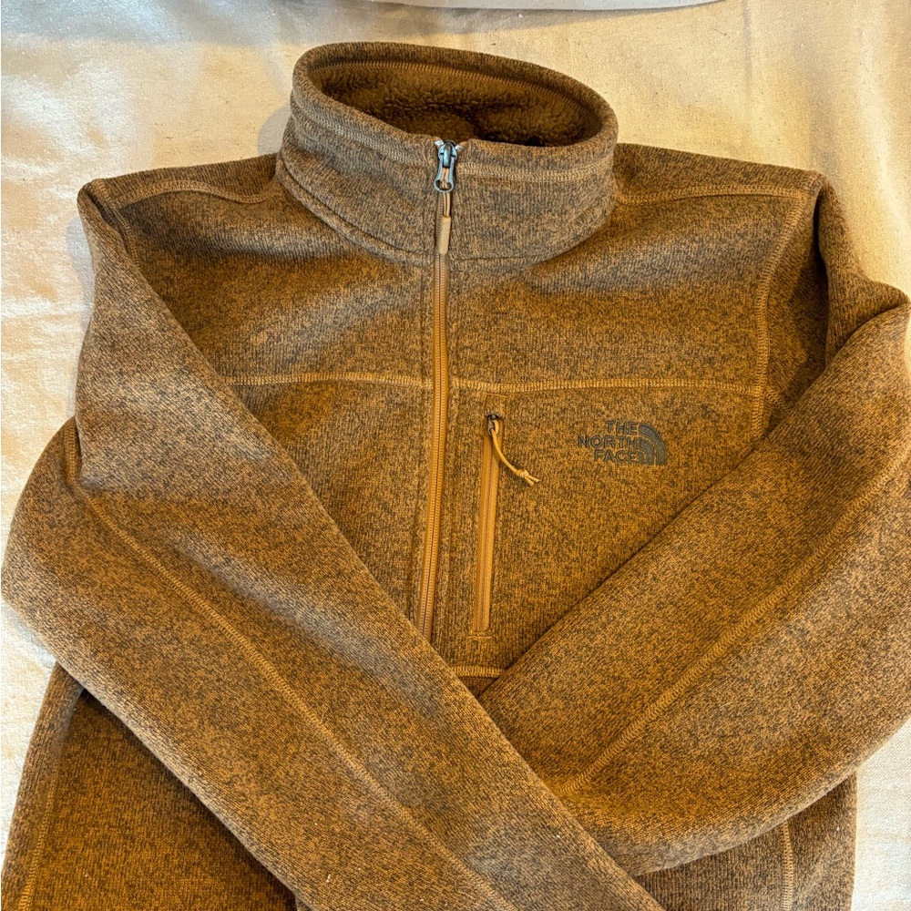 Beautiful brown north face pull over